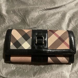Burberry wallet